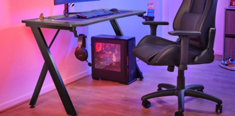 Trust presenta su nueva mesa gaming GXT 700 Omnius ultrarresistente