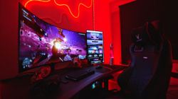 De setup caótico a uno de élite: LG UltraGear muestra cómo conseguir un espacio gaming de alto rendimiento